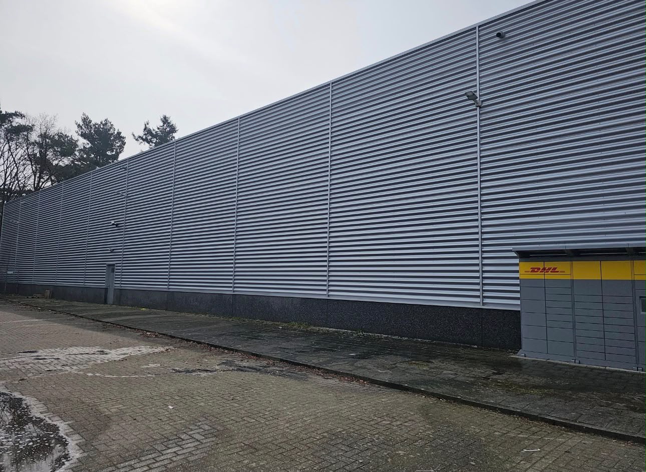 Gevelreiniging bedrijfspand - na